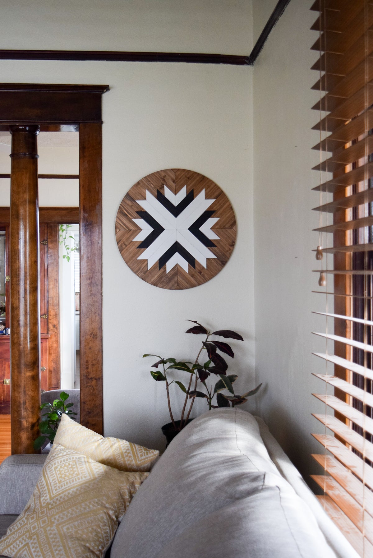 Starling - Round Macrame Wood Wall Art Hanging